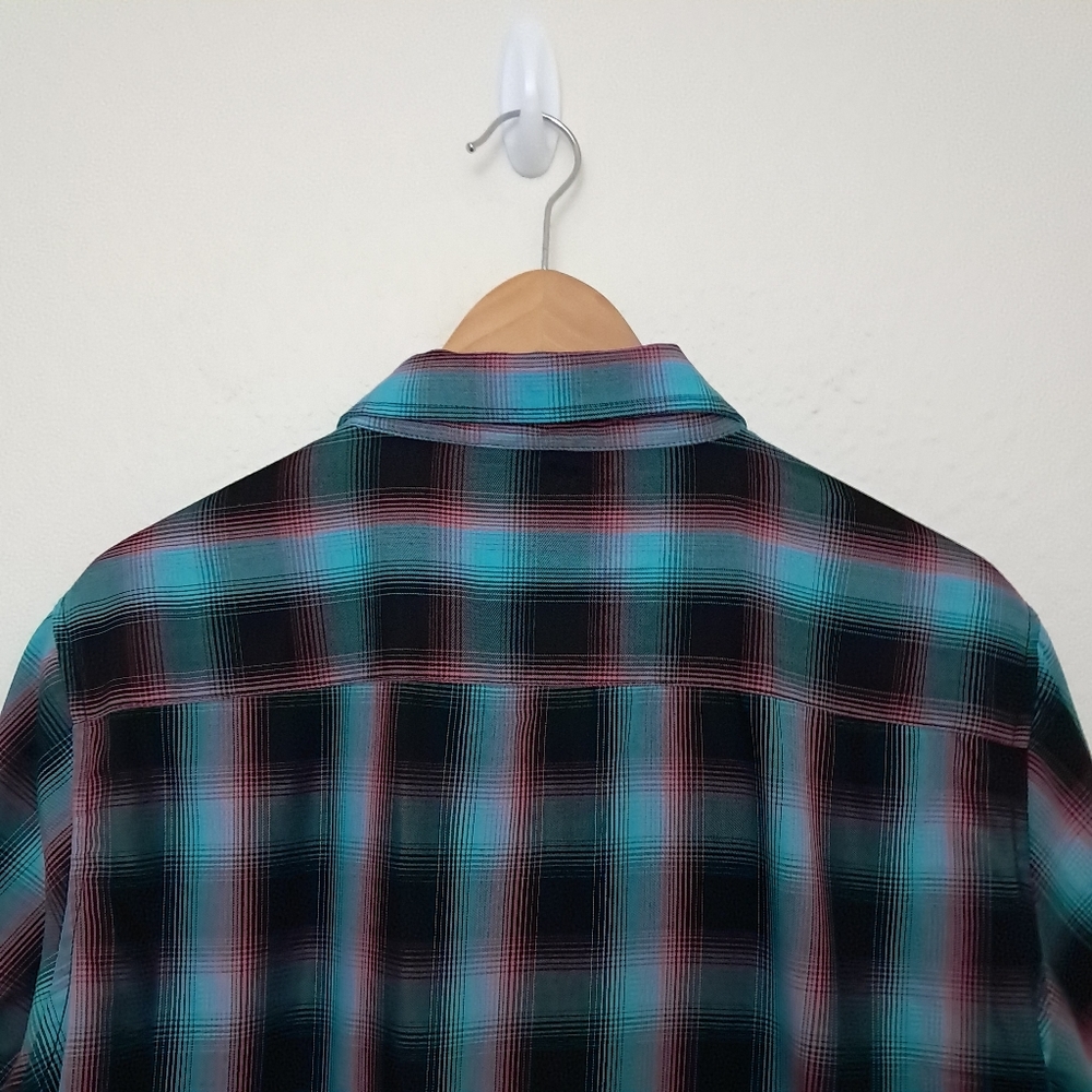 Women's Dixxon Shreddy Plaid  Button Down Shirt - Picture 7 of 10
